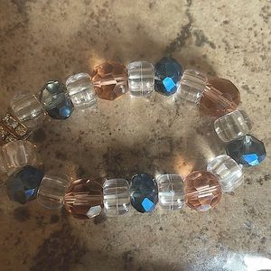 I am selling bracelets for $2 a piece. Hope to start a small business👍🏾